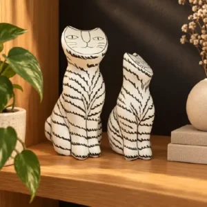 Figurina dekorative FELINE në formë maceje me dizajn bardhë e zi